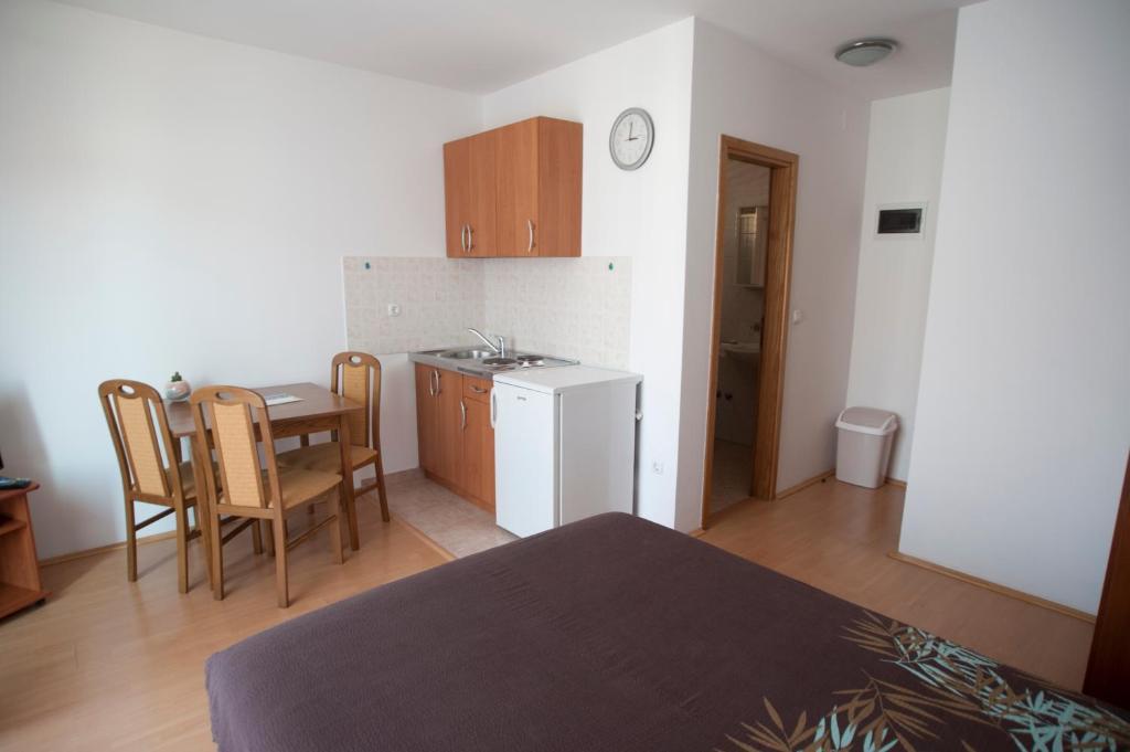 Apartments Maric With Parking Умаг Номер фото